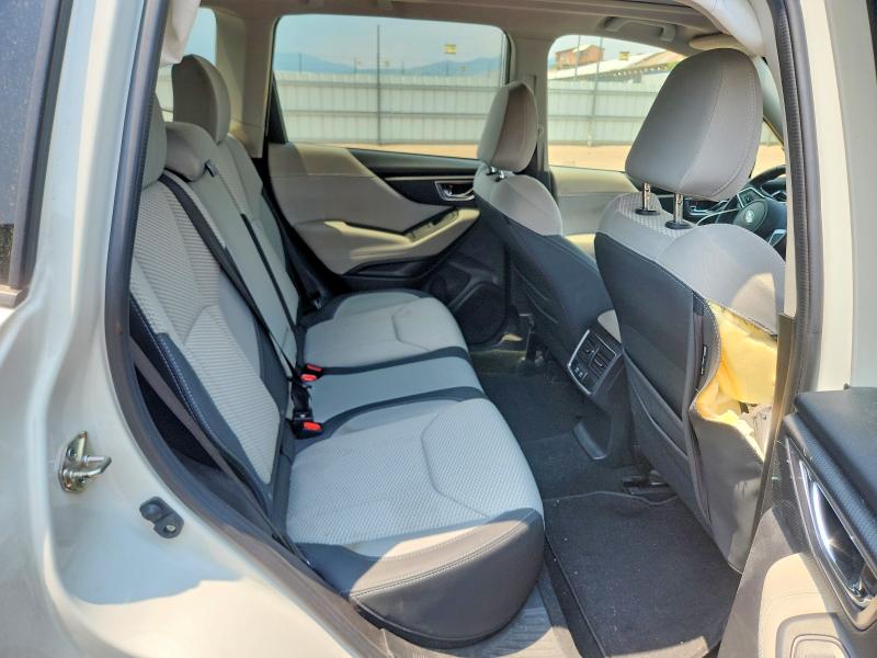 Photo 10 from auction – 2019 SUBARU FORESTER with VIN JF2SKAGC4KH577855
