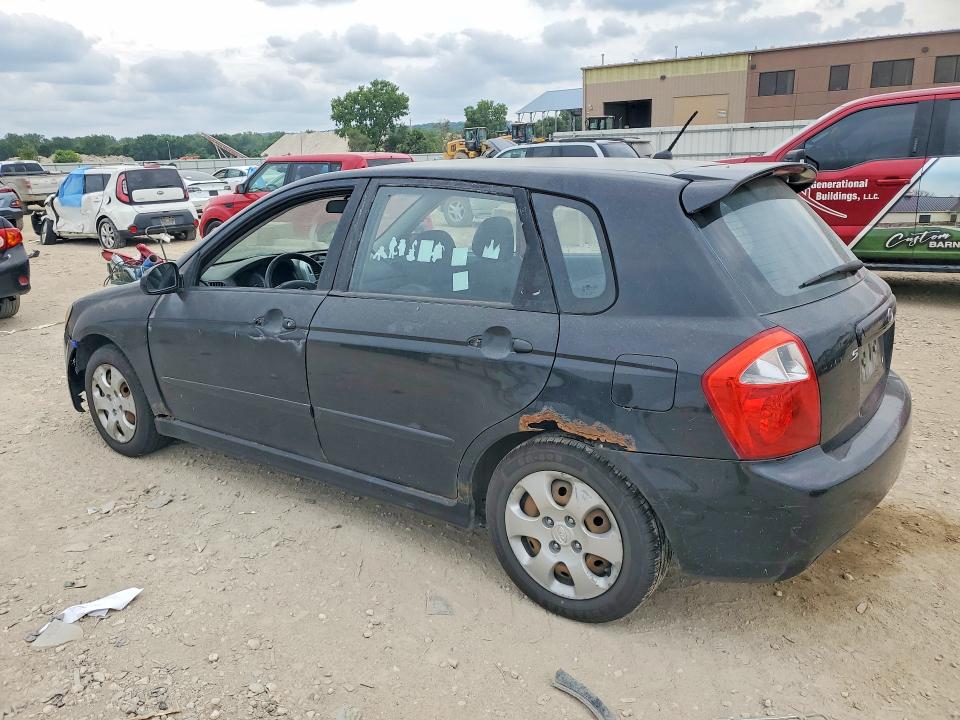 Photo 2 from auction – 2008 KIA SPECTRA5 with VIN KNAFE161385013693