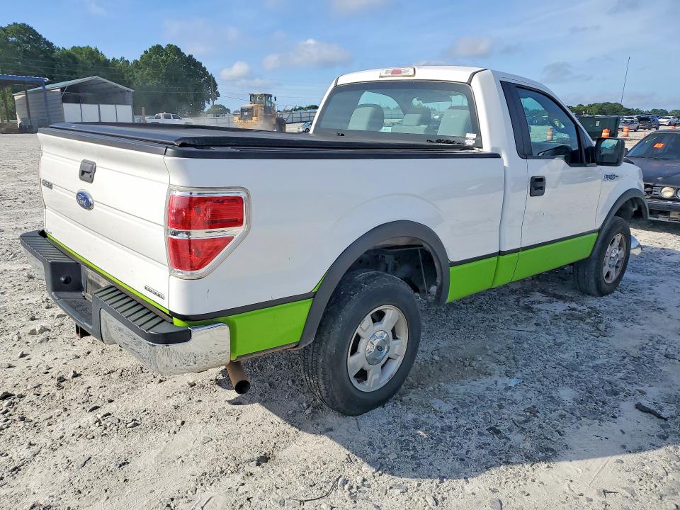 Photo 3 from auction – 2014 FORD F150 with VIN 1FTMF1EM8EKG01976
