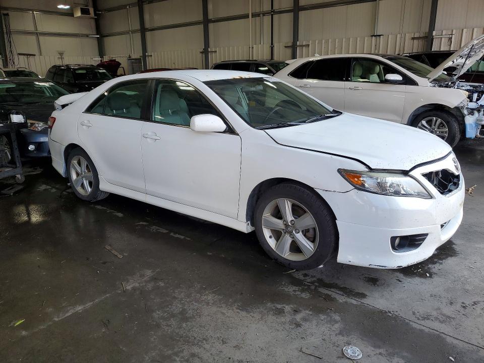 Photo 4 from auction – 2011 TOYOTA CAMRY with VIN 4T1BF3EK4BU726177