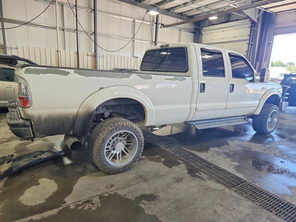 Photo 3 from auction – 2002 FORD F350 with VIN 1FTSW31F82EB95363