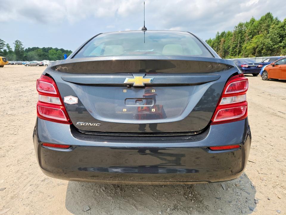 Photo 6 from auction – 2017 CHEVROLET SONIC with VIN 1G1JB5SH6H4114581
