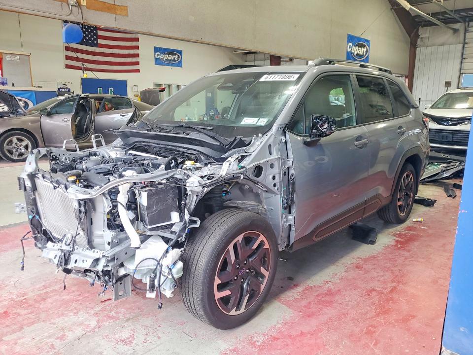 SUBARU FORESTER 2025 with VIN JF2SLDRC1SH618017 - Photo from auction