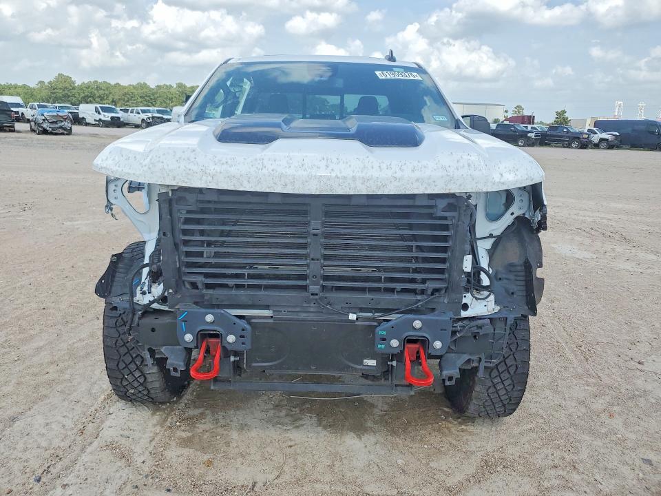 Photo 5 from auction – 2025 CHEVROLET SILVERADO with VIN 3GCUKHE83SG292766