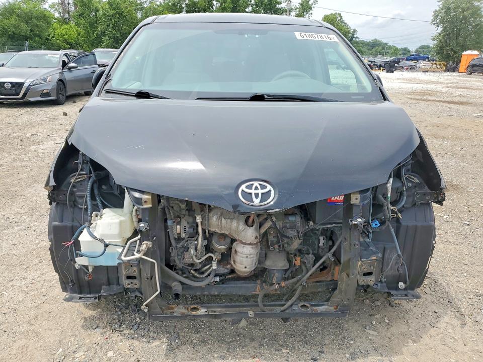 Фото 5 с аукциона – 2014 TOYOTA SIENNA с VIN 5TDKK3DCXES501152