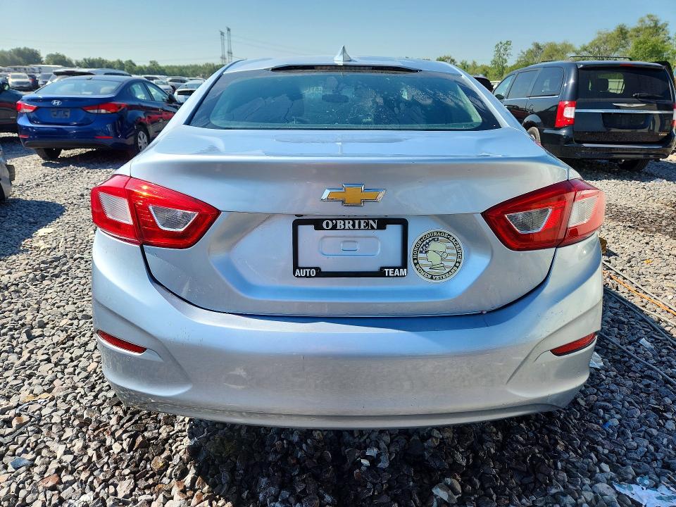 Photo 6 from auction – 2017 CHEVROLET CRUZE with VIN 1G1BE5SM3H7208201