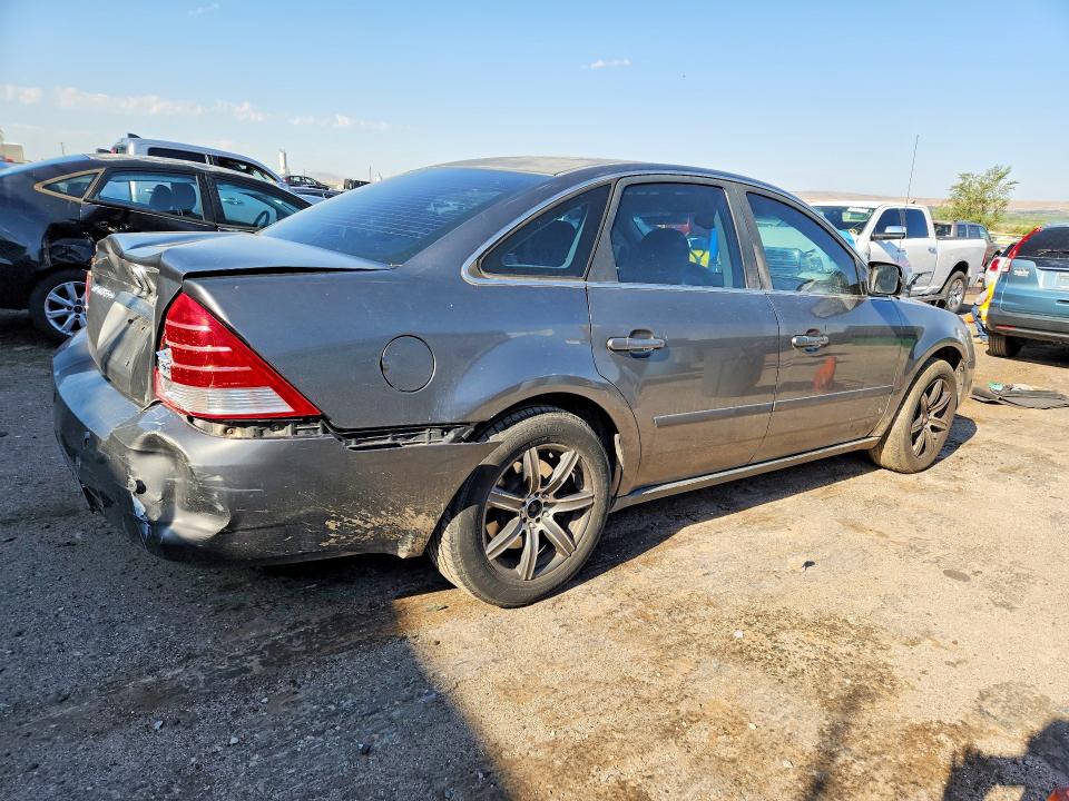 Photo 3 from auction – 2005 MERCURY MONTEGO with VIN 1MEHM43155G600495