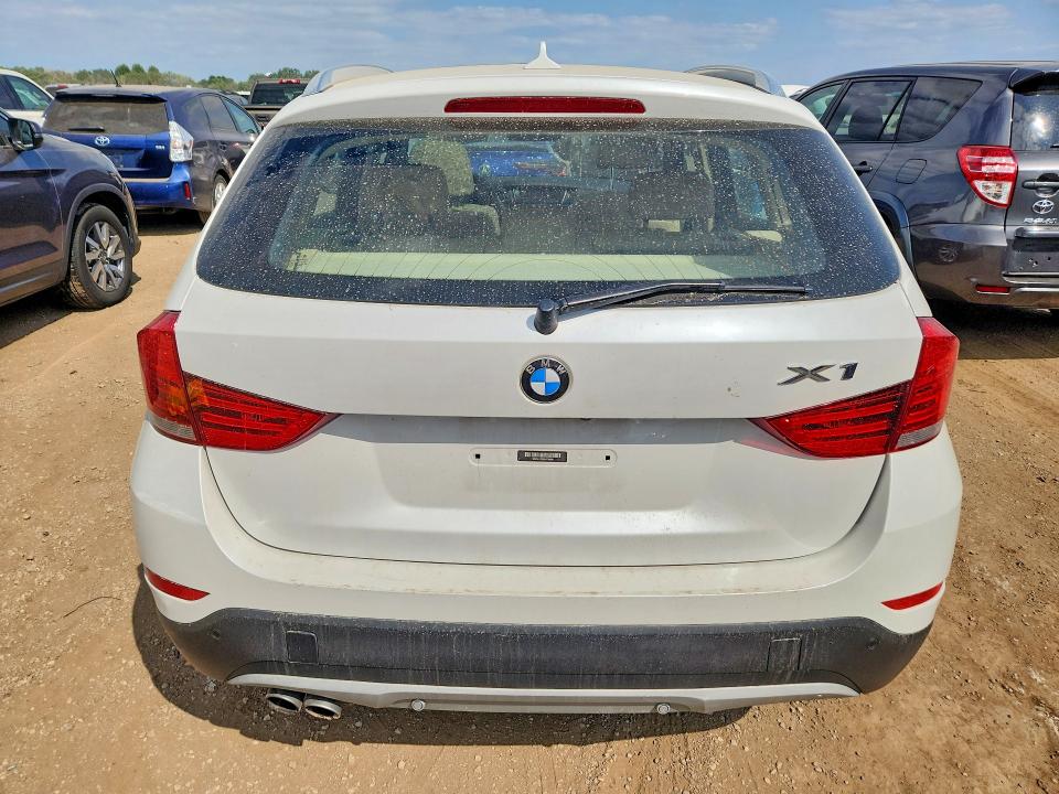 Photo 6 from auction – 2015 BMW X1 with VIN WBAVL1C50FVY39889