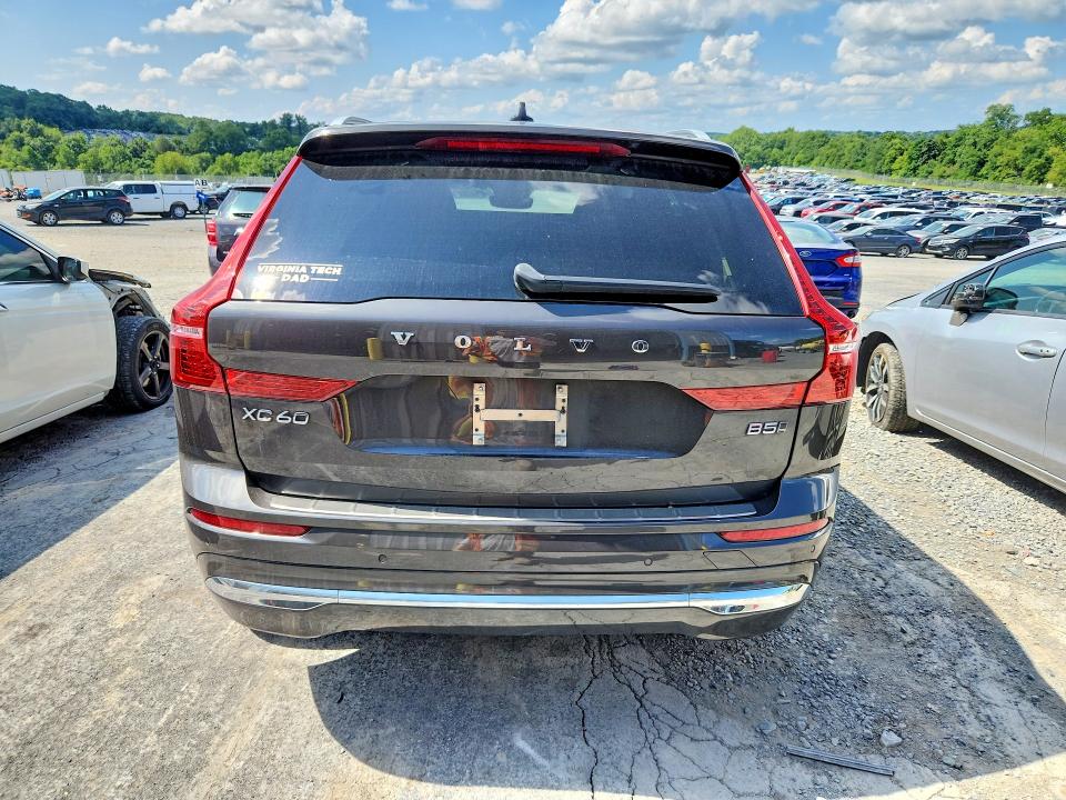 Photo 6 from auction – 2022 VOLVO XC60 with VIN YV4L12RL1N1921645
