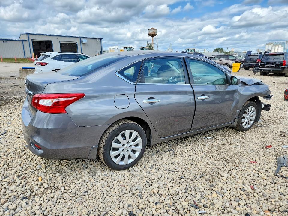 Photo 3 from auction – 2017 NISSAN SENTRA with VIN 3N1AB7AP5HY243455