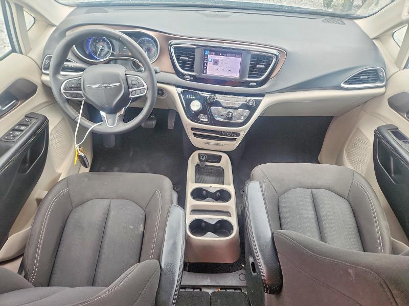 Photo 8 from auction – 2022 CHRYSLER VOYAGER with VIN 2C4RC1CG3NR229573