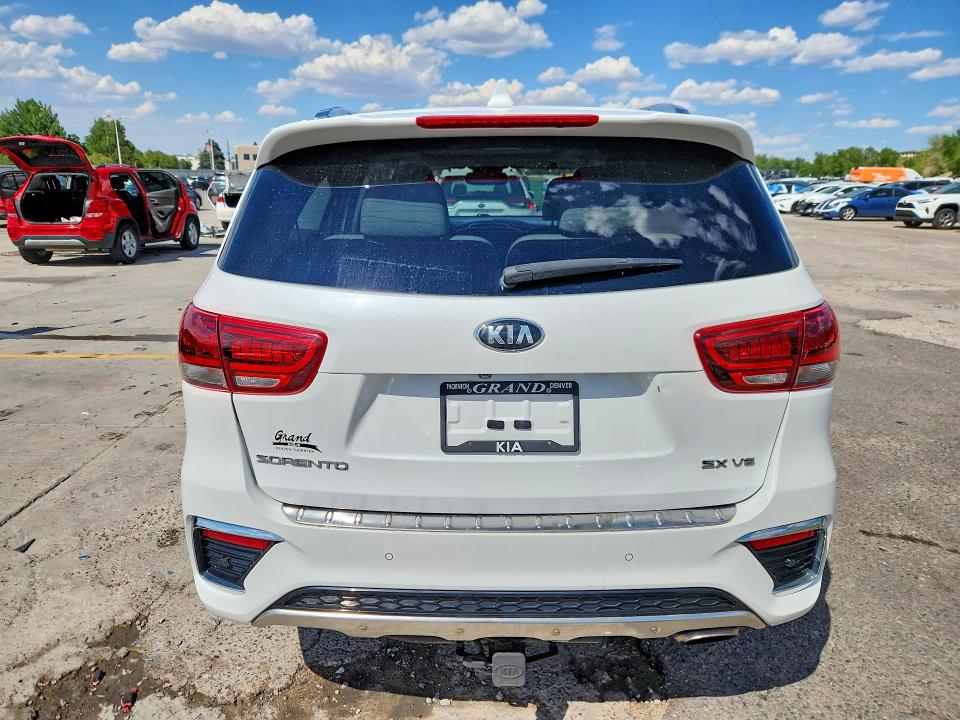 Photo 6 from auction – 2019 KIA SORENTO with VIN 5XYPKDA5XKG503414