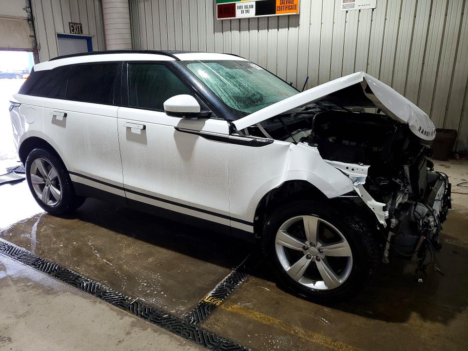 Photo 4 from auction – 2018 LAND ROVER RANGE ROVER VELAR with VIN SALYB2RN8JA755067