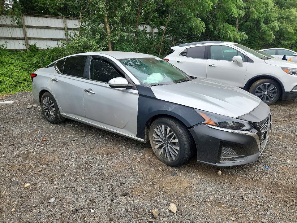 Photo 4 from auction – 2023 NISSAN ALTIMA with VIN 1N4BL4DVXPN386992