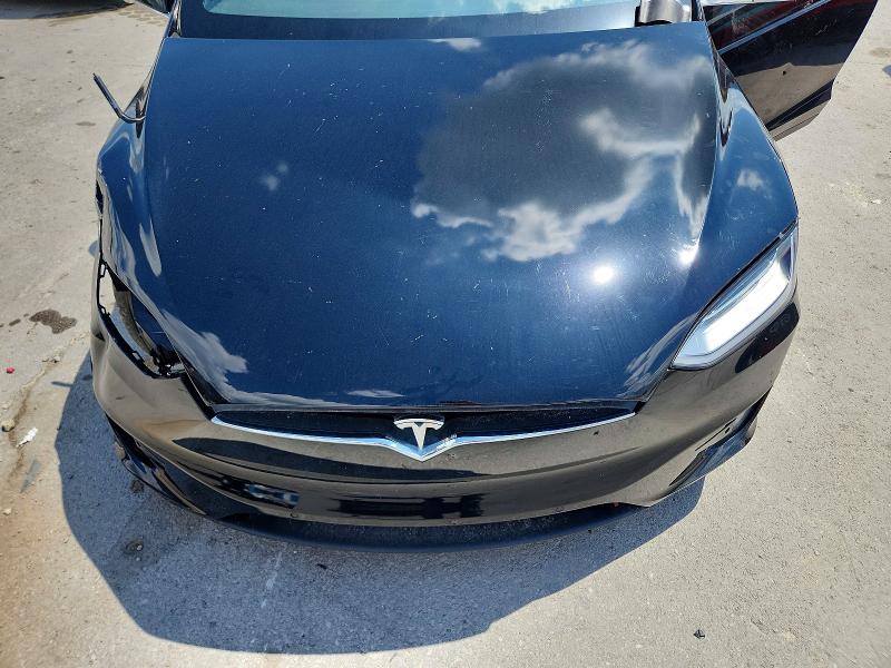 Photo 11 from auction – 2017 TESLA MODEL X with VIN 5YJXCBE26HF049096