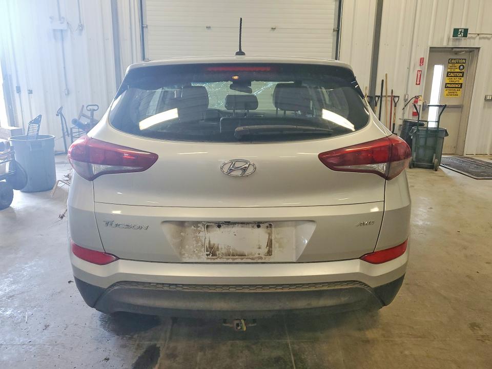 Photo 6 from auction – 2017 HYUNDAI TUCSON with VIN KM8J2CA43HU558572