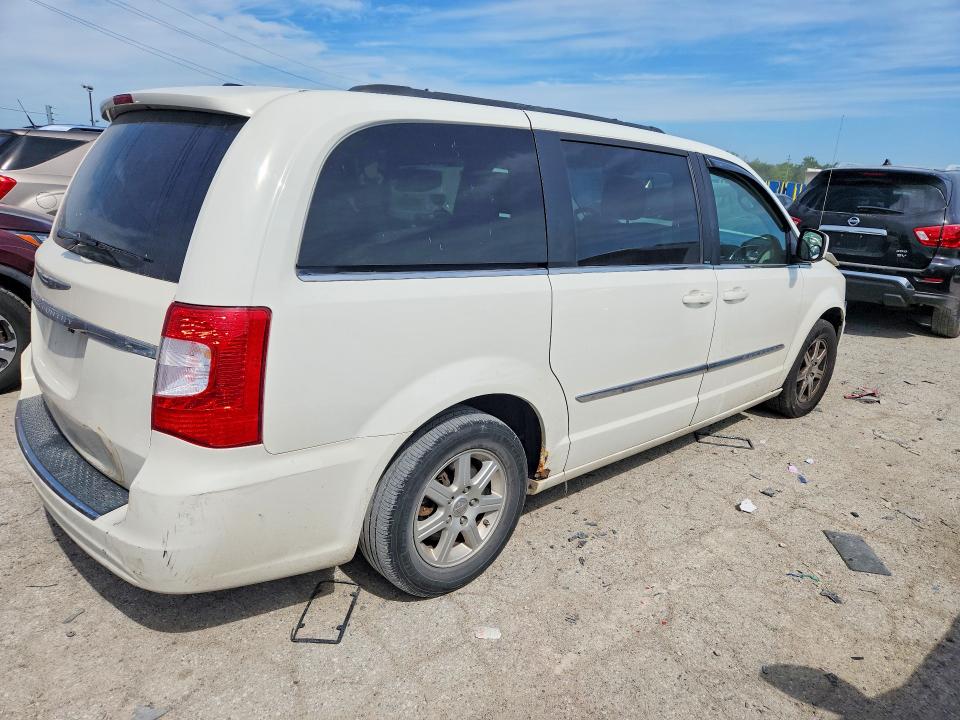 Photo 3 from auction – 2011 CHRYSLER TOWN & COUNTRY with VIN 2A4RR5DG2BR611376