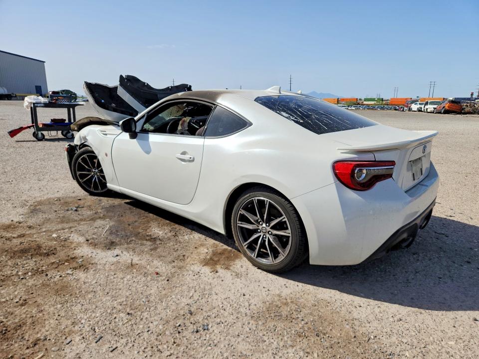 Photo 2 from auction – 2017 TOYOTA 86 with VIN JF1ZNAA10H8705017