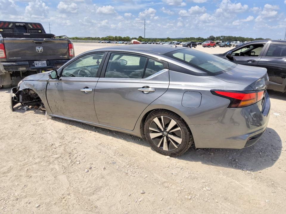 Photo 2 from auction – 2022 NISSAN ALTIMA with VIN 1N4BL4DV1NN370497