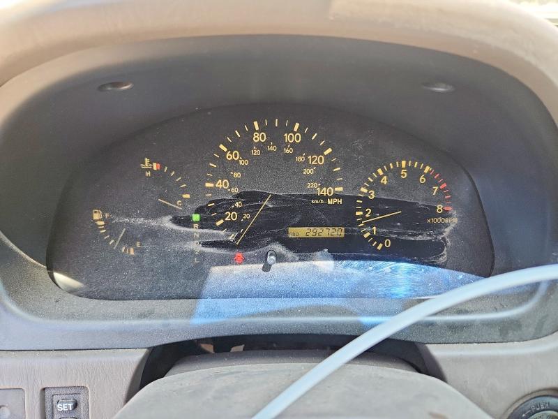 Photo 9 from auction – 2002 LEXUS RX with VIN JTJGF10U420126061
