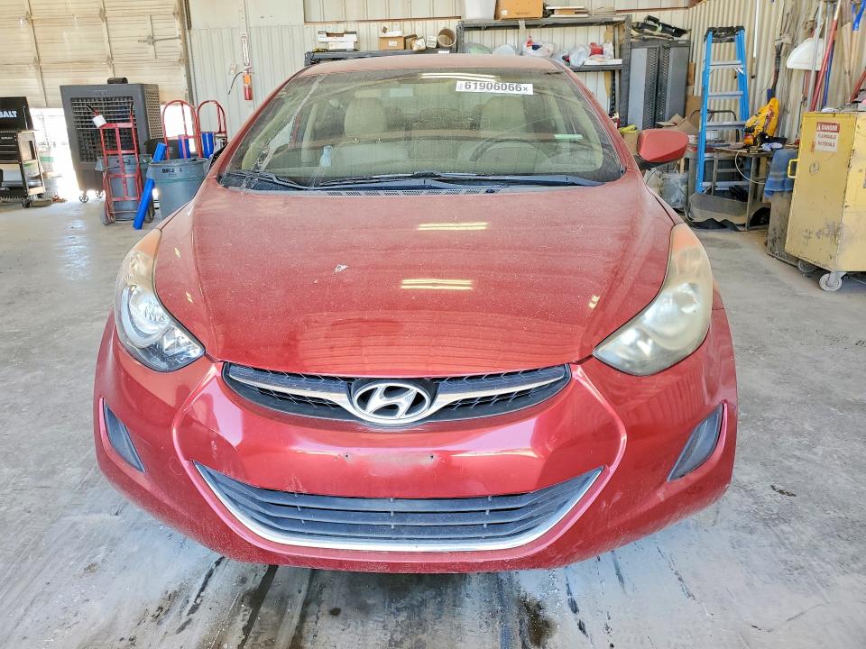 Photo 5 from auction – 2013 HYUNDAI ELANTRA with VIN KMHDH4AE3DU720351