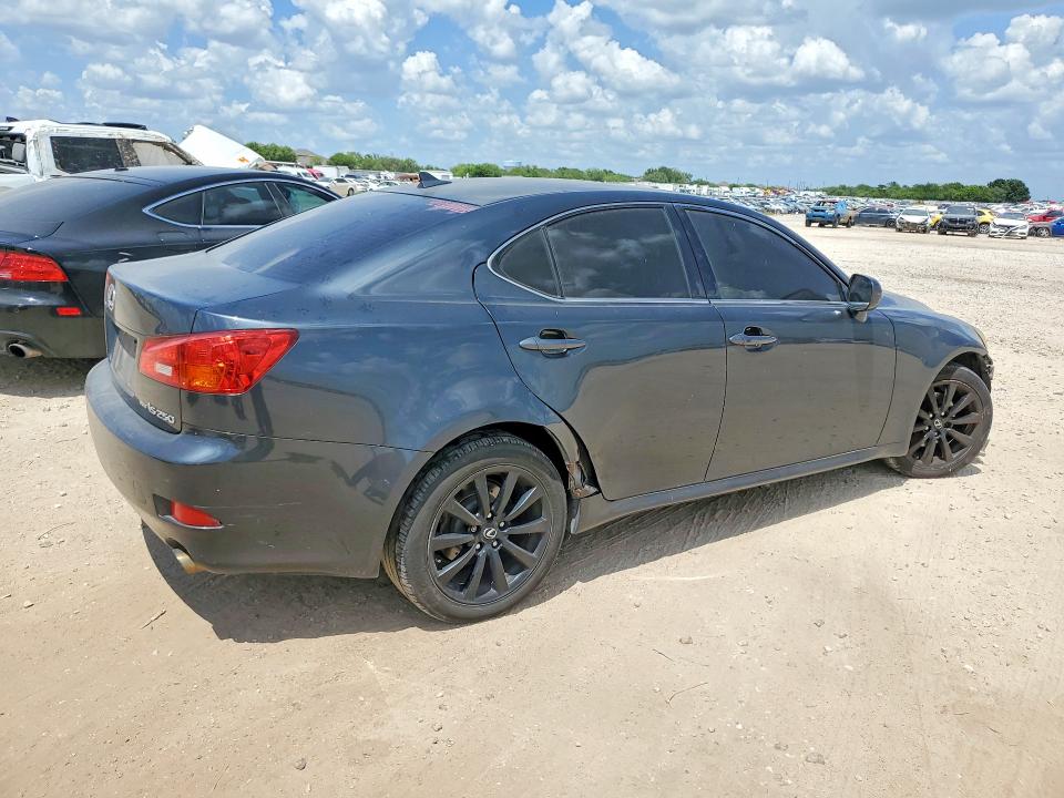 Photo 3 from auction – 2008 LEXUS IS with VIN JTHCK262182024057