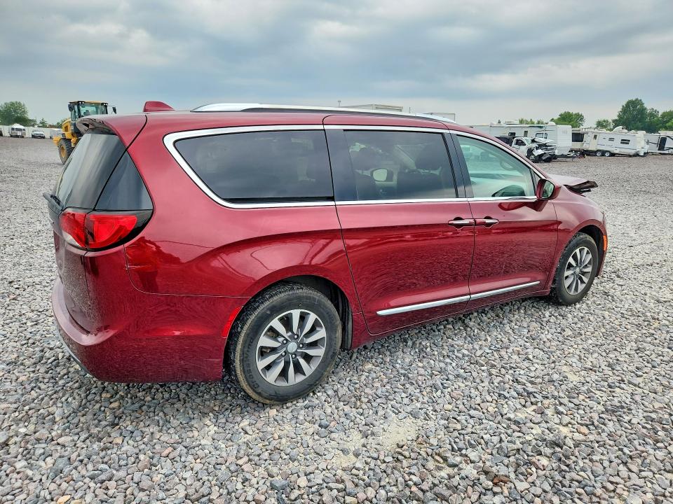 Photo 3 from auction – 2020 CHRYSLER PACIFICA with VIN 2C4RC1EG2LR255334