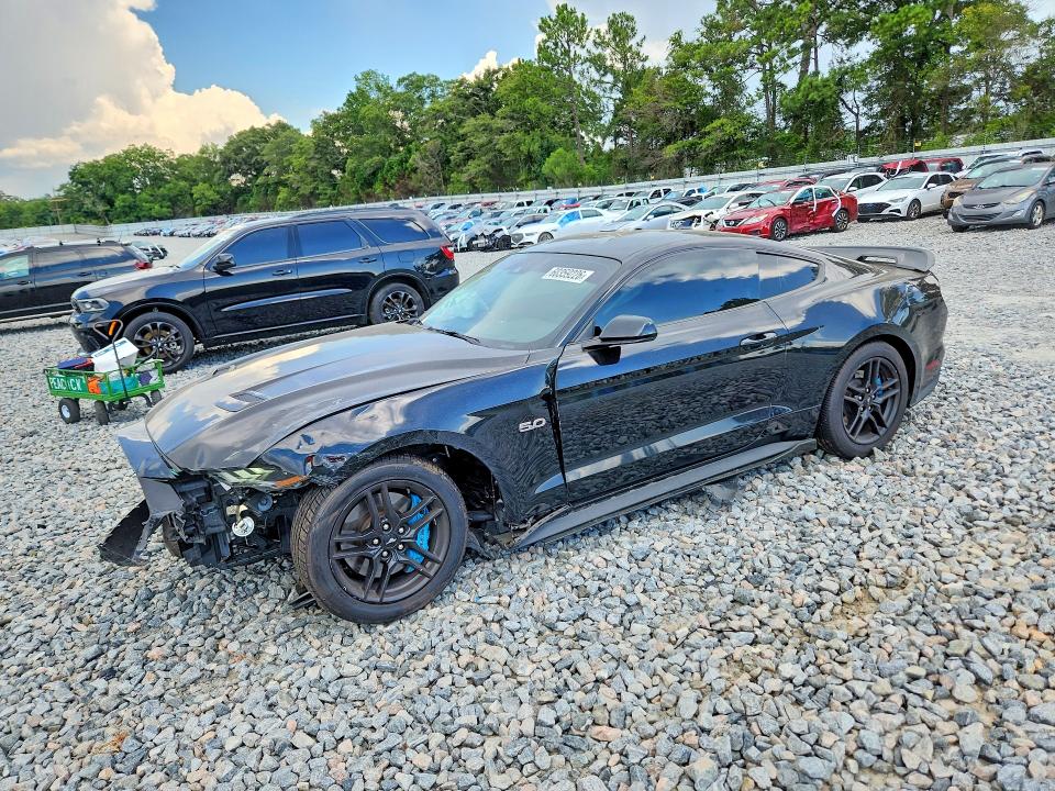 FORD MUSTANG 2021 with VIN 1FA6P8CF6M5149256 - Photo from auction
