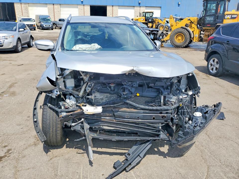 Photo 5 from auction – 2017 NISSAN ROGUE with VIN KNMAT2MV7HP506537