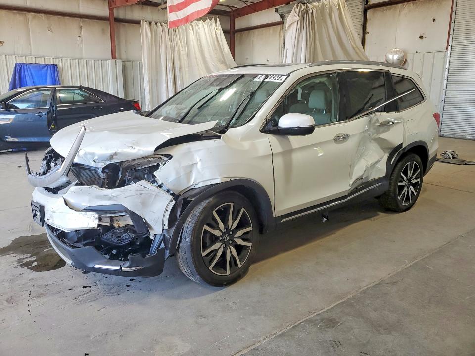 HONDA PILOT 2021 with VIN 5FNYF6H0XMB091262 - Photo from auction