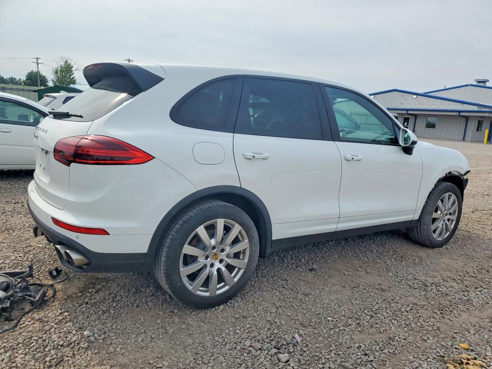 Photo 3 from auction – 2018 PORSCHE CAYENNE with VIN WP1AB2A23JLA60847