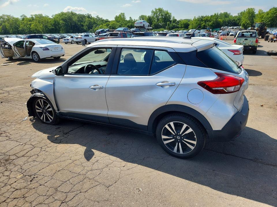 Photo 2 from auction – 2020 NISSAN KICKS with VIN 3N1CP5CV0LL527107