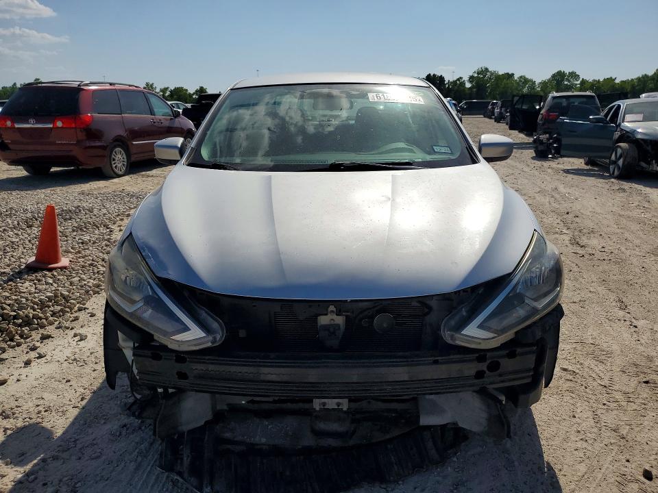Photo 5 from auction – 2017 NISSAN SENTRA with VIN 3N1AB7AP0HY207253