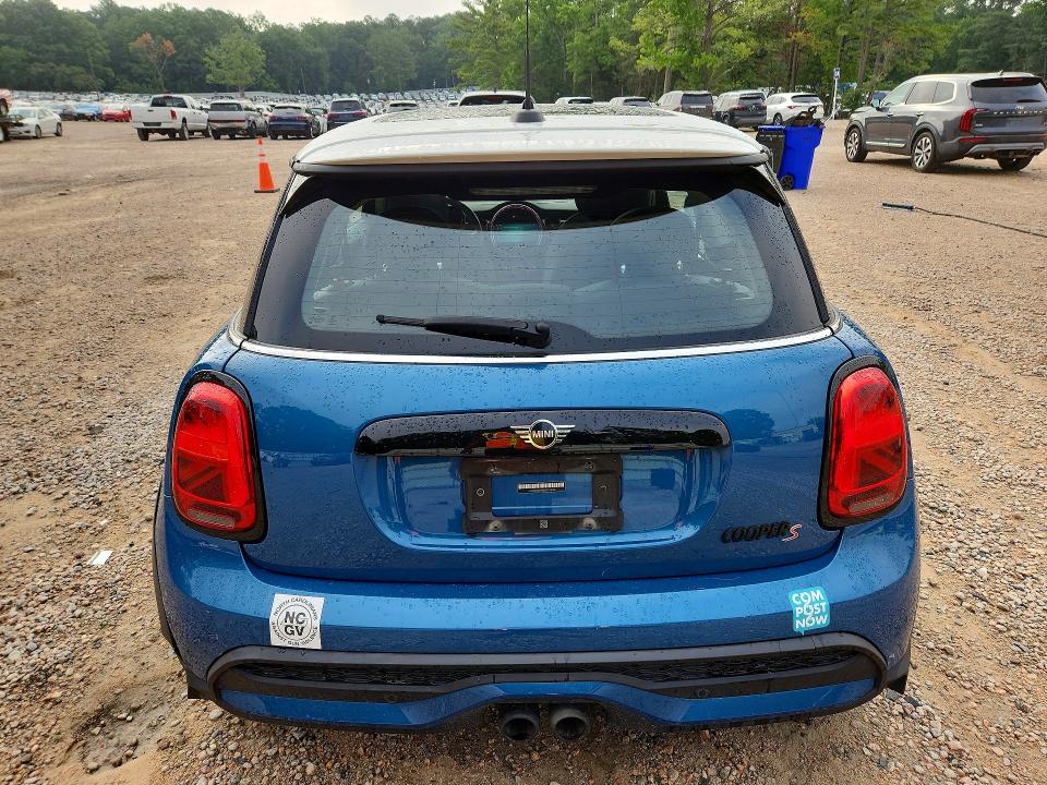 Photo 6 from auction – 2022 MINI COOPER with VIN WMW53DH06N2R21818