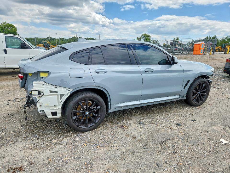 Photo 3 from auction – 2025 BMW X4 with VIN 5UX33DT0XS9Z26443