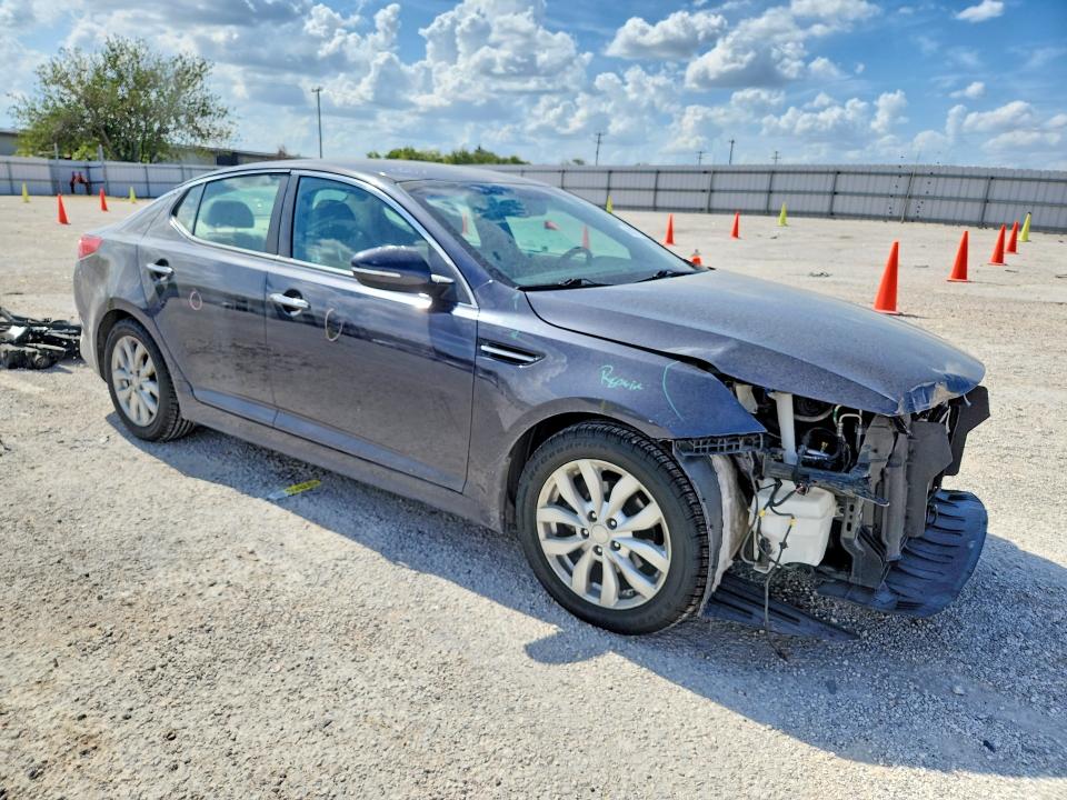 Photo 4 from auction – 2015 KIA OPTIMA with VIN 5XXGN4A76FG438077