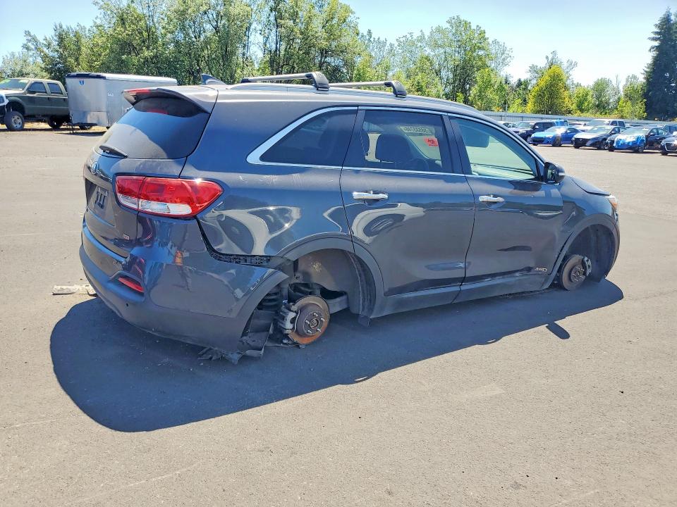 Zdjęcie 3 z aukcji – 2017 KIA SORENTO z VIN 5XYPGDA3XHG252600
