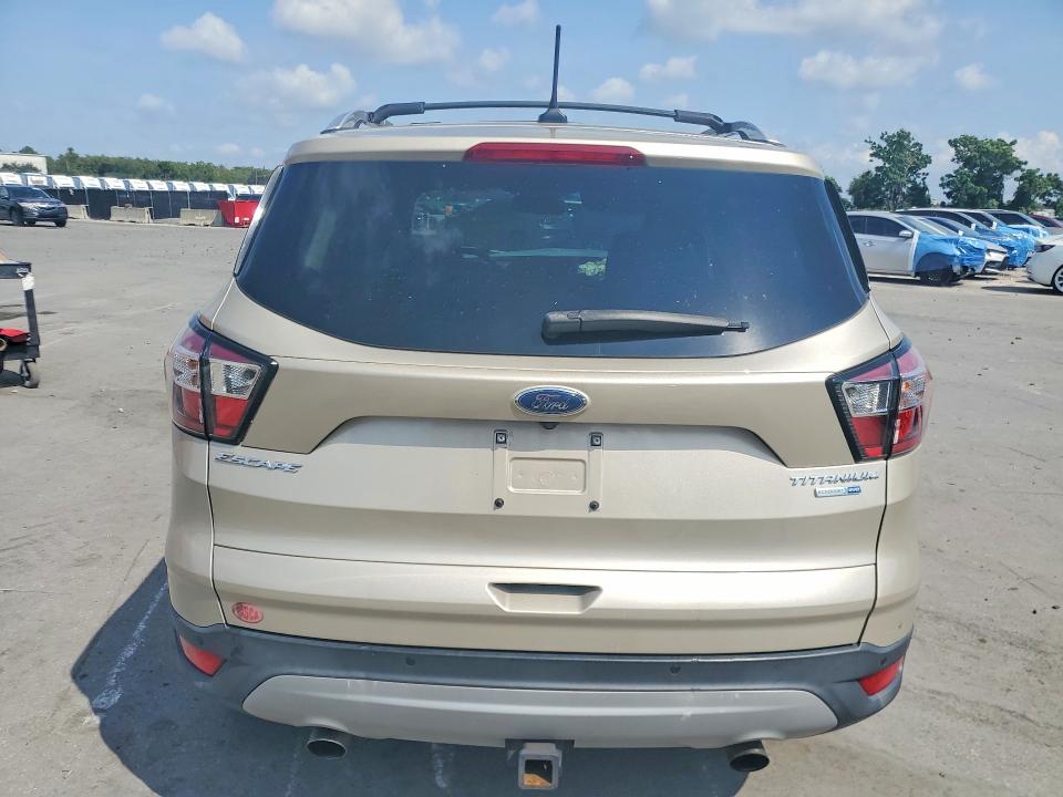 Photo 6 from auction – 2018 FORD ESCAPE with VIN 1FMCU9J91JUA61012