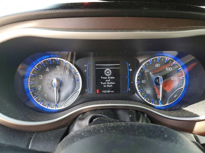 Photo 9 from auction – 2018 CHRYSLER PACIFICA with VIN 2C4RC1FG0JR157401