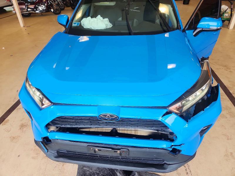 Photo 12 from auction – 2020 TOYOTA RAV4 with VIN JTMP1RFV2LD525612