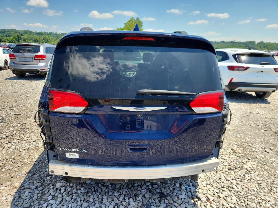 Photo 6 from auction – 2018 CHRYSLER PACIFICA with VIN 2C4RC1BG5JR197818