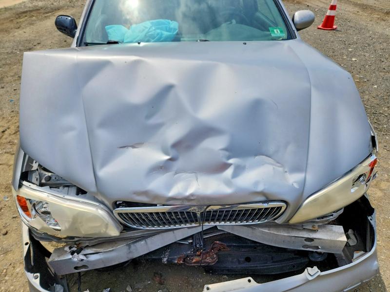Photo 11 from auction – 2000 INFINITI I30 with VIN JNKCA31A1YT121485