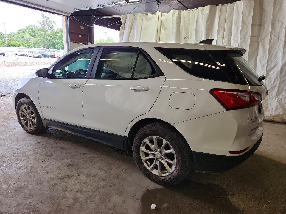 Photo 2 from auction – 2020 CHEVROLET EQUINOX with VIN 2GNAXHEVXL6285067