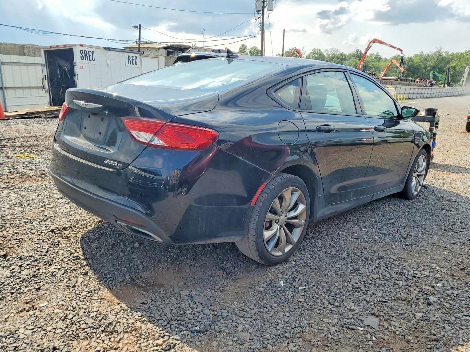 Photo 3 from auction – 2016 CHRYSLER 200 with VIN 1C3CCCBB7GN145669