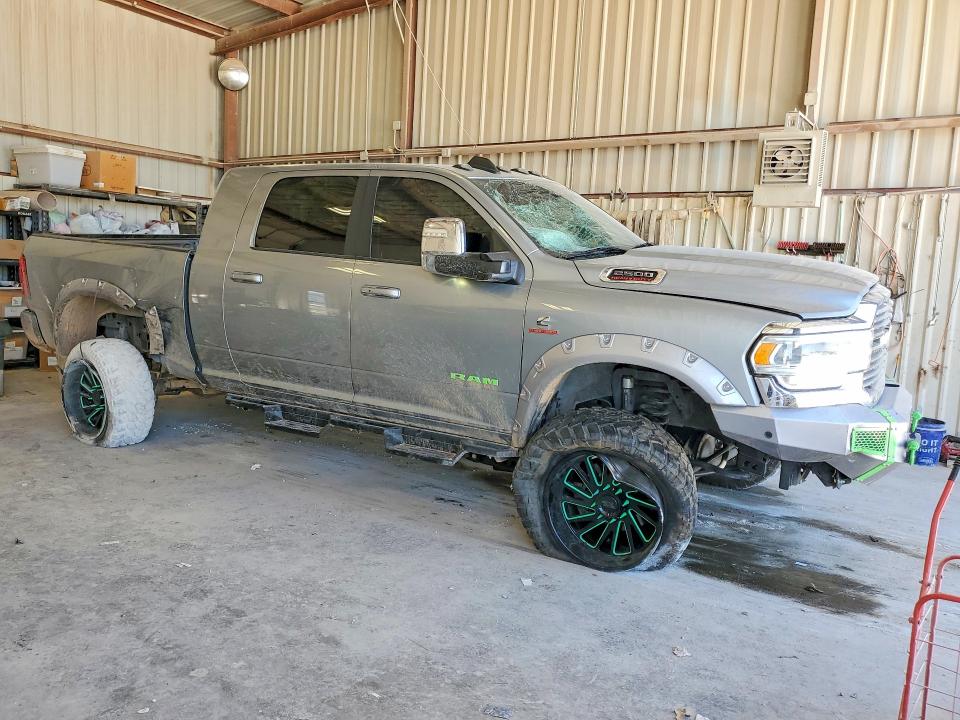 Photo 4 from auction – 2024 RAM 2500 with VIN 3C6UR5NL0RG134109