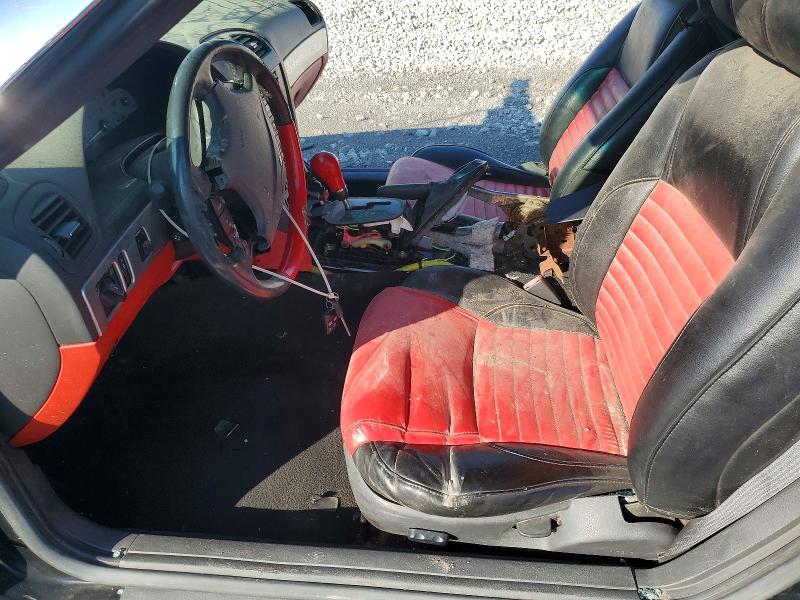 Photo 7 from auction – 2002 FORD THUNDERBIRD with VIN 1FAHP60A92Y121002