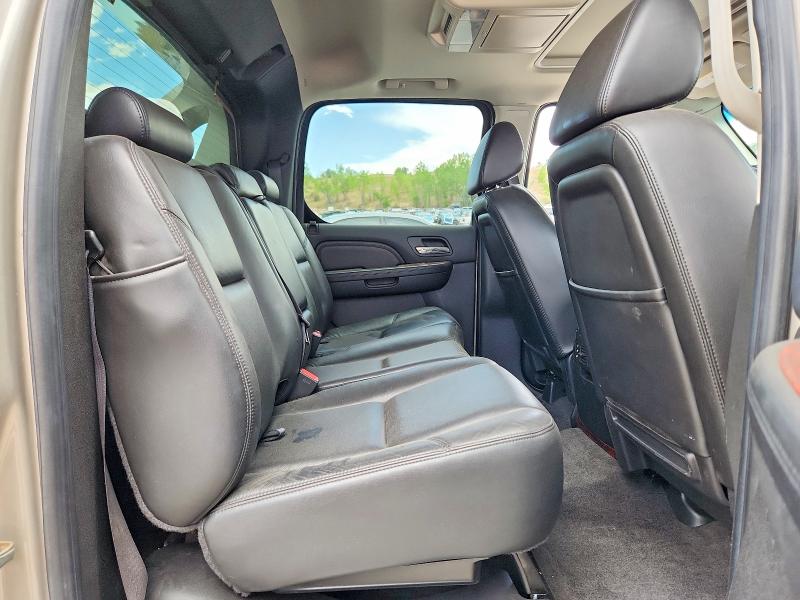 Photo 10 from auction – 2009 CADILLAC ESCALADE with VIN 3GYFK22269G213696