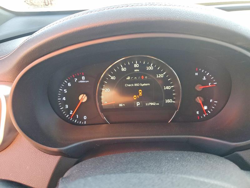 Photo 9 from auction – 2016 KIA SORENTO with VIN 5XYPK4A17GG053368