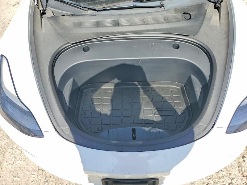 Photo 11 from auction – 2022 TESLA MODEL 3 with VIN 5YJ3E1EB6NF195920