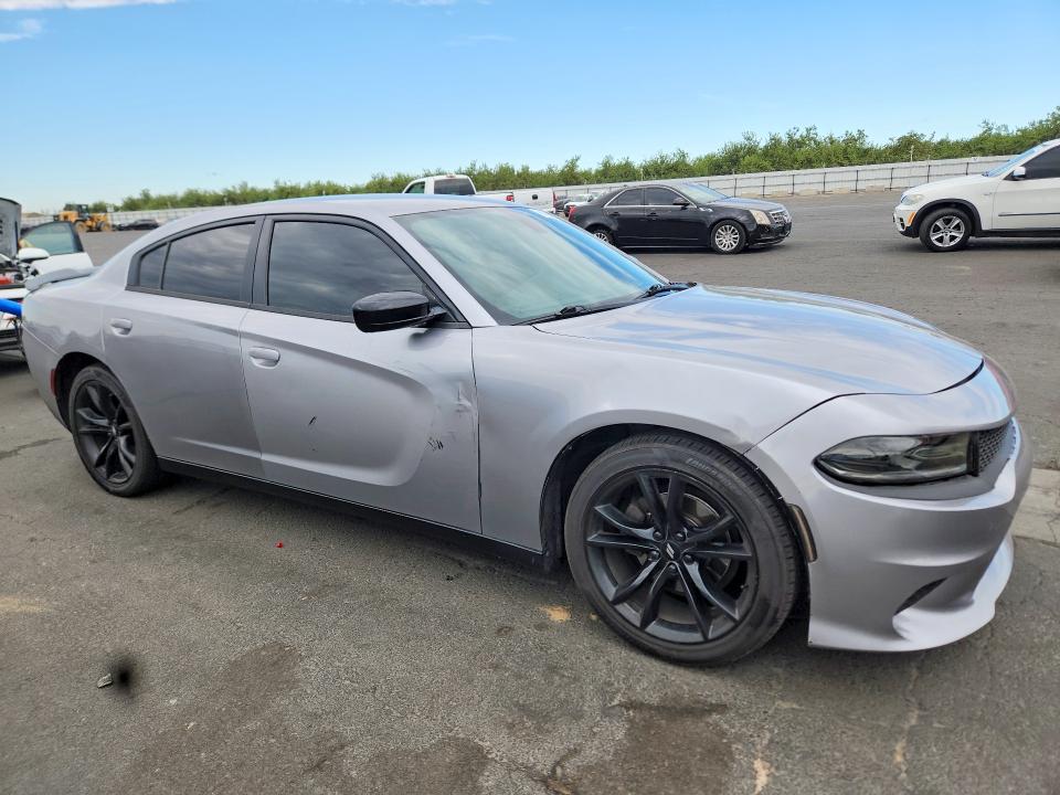 Photo 4 from auction – 2018 DODGE CHARGER with VIN 2C3CDXBGXJH163910